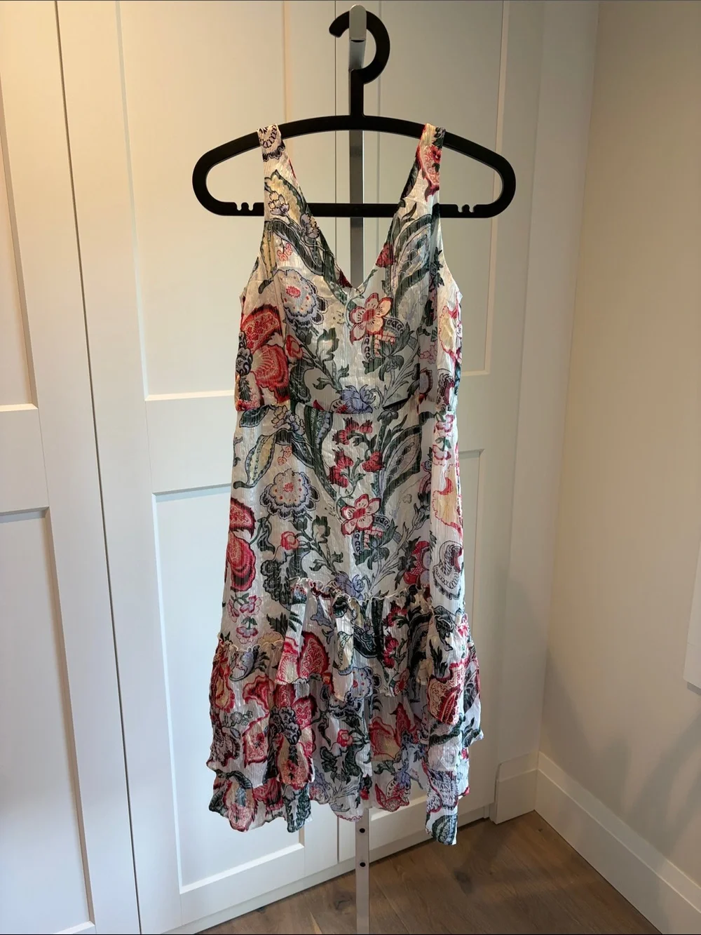 Club Monaco 100% Silk Janou Dress - Picture 2 of 8